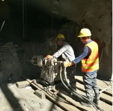 仁布水下抗分散灌浆料特点 水下不分散注浆料介绍